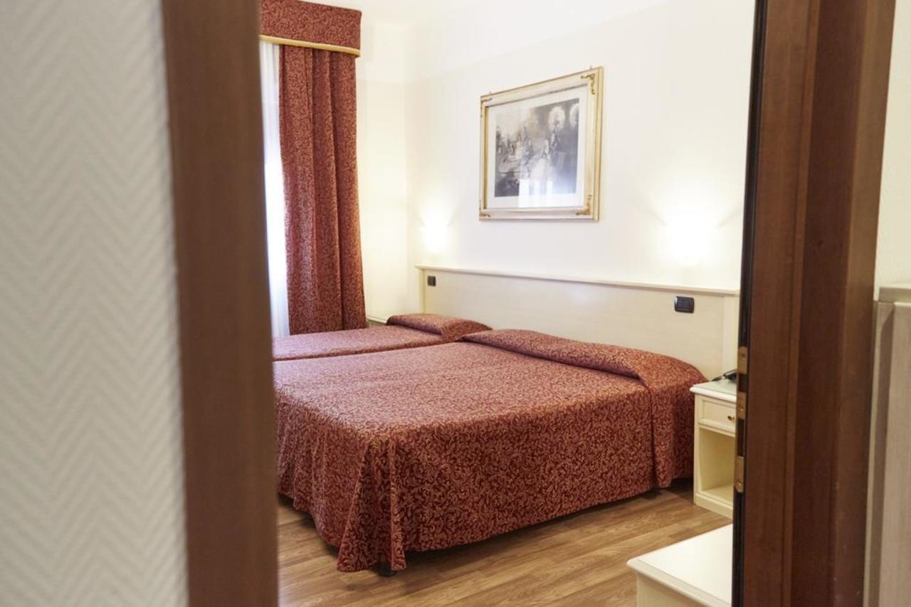 Hotel Villa Adele Marghera Esterno foto