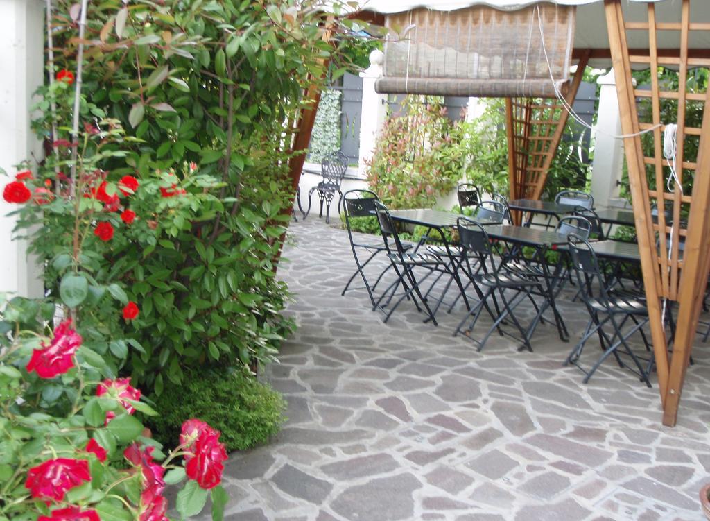 Hotel Villa Adele Marghera Esterno foto