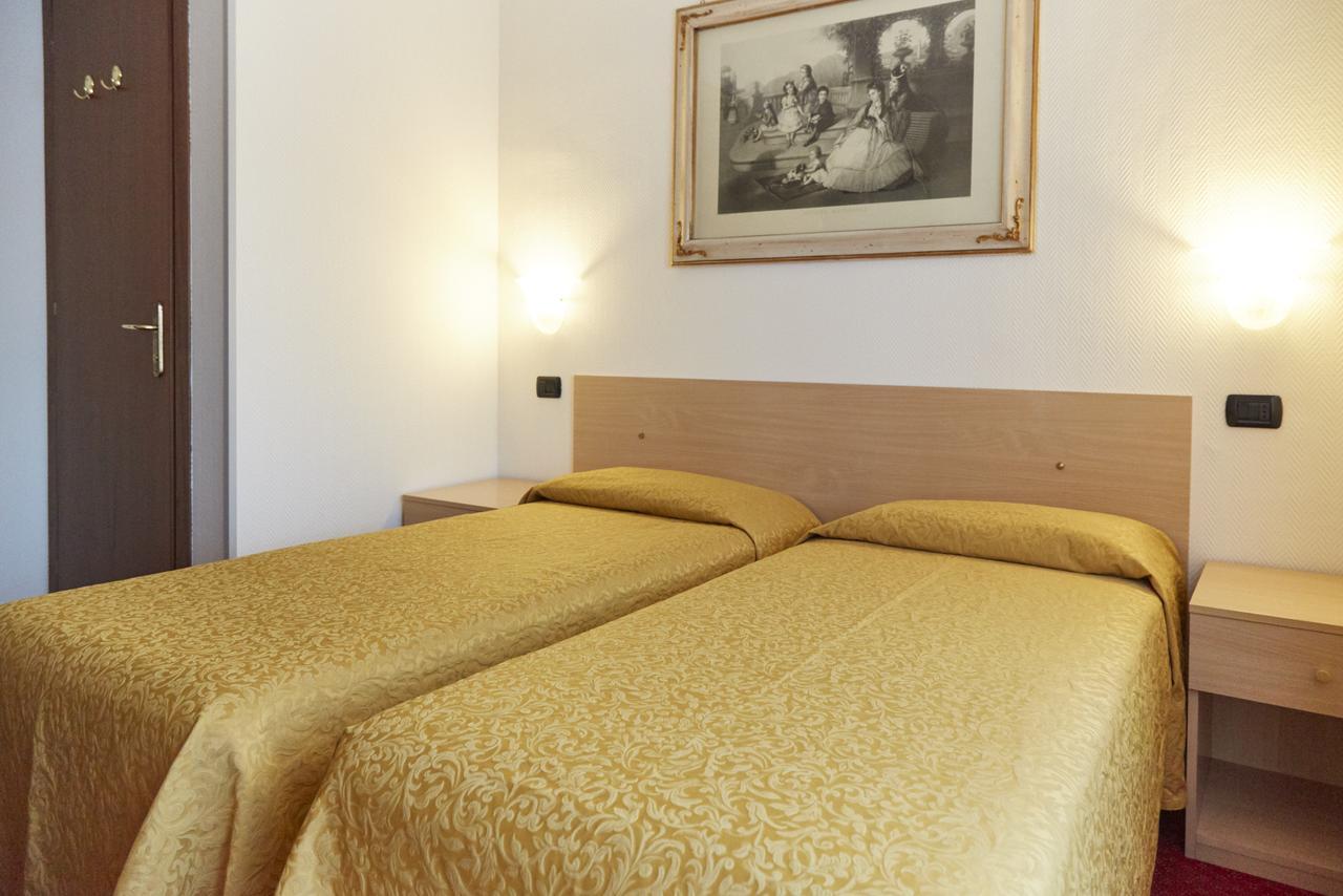Hotel Villa Adele Marghera Esterno foto