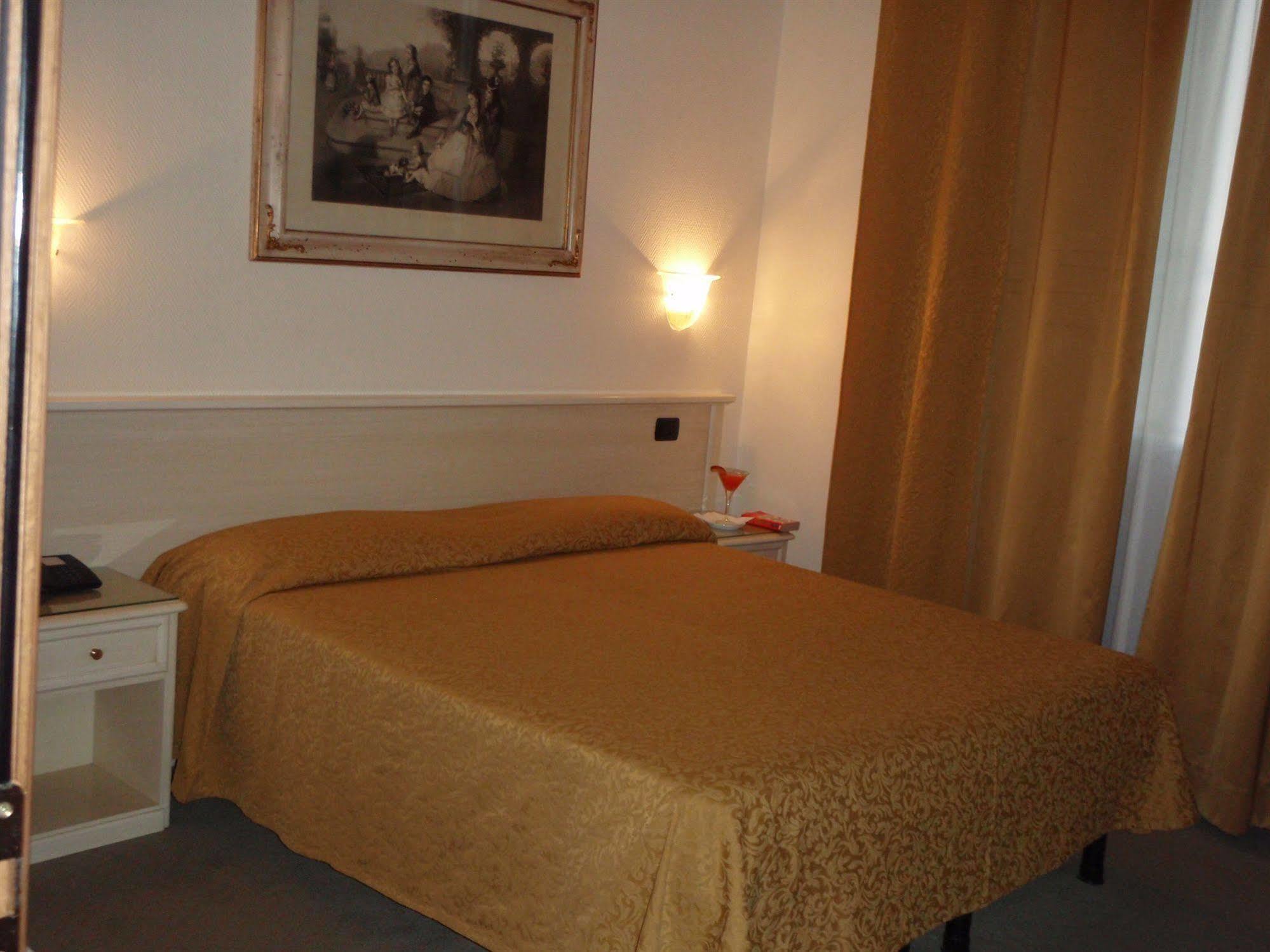 Hotel Villa Adele Marghera Esterno foto