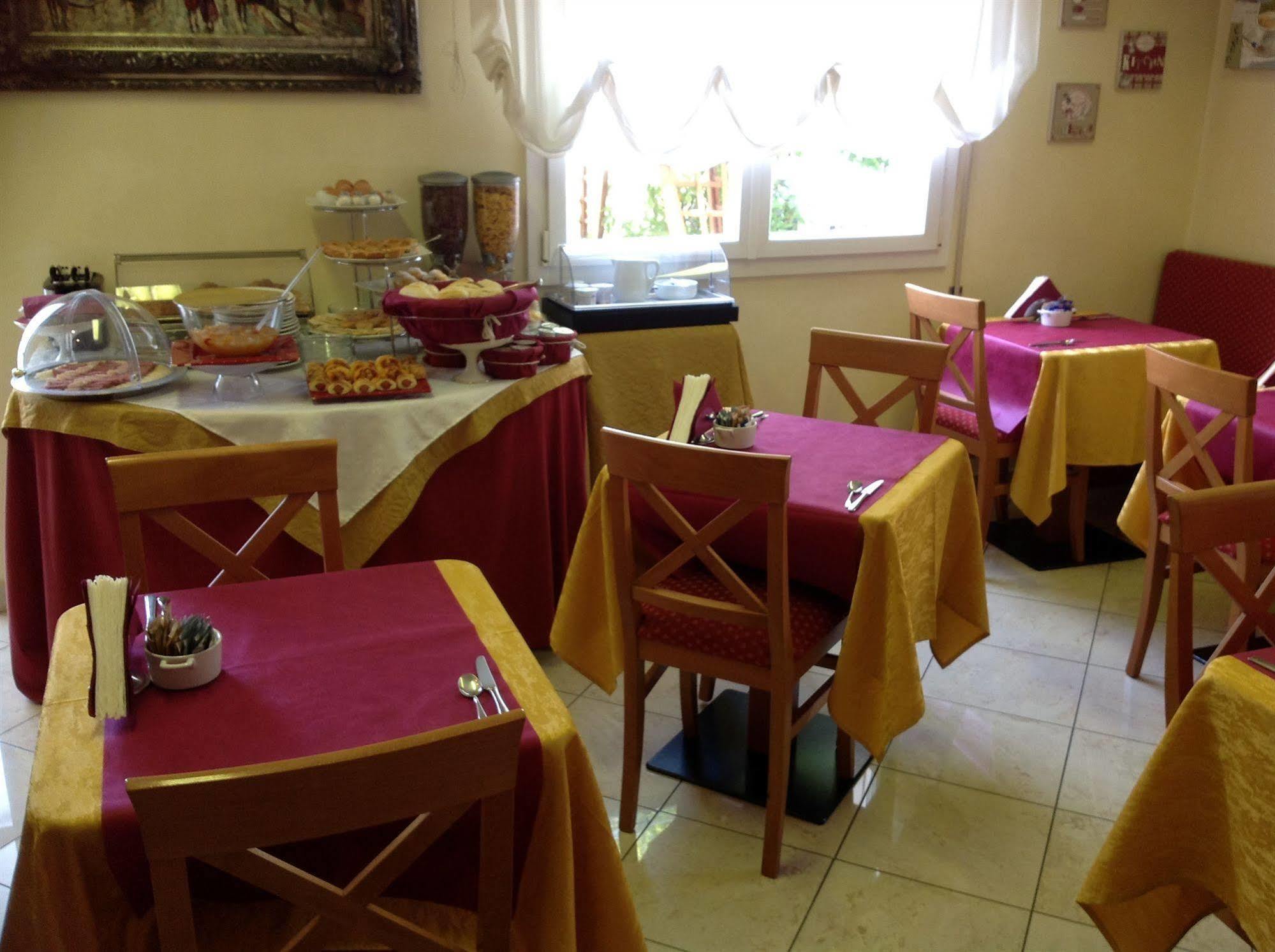 Hotel Villa Adele Marghera Esterno foto