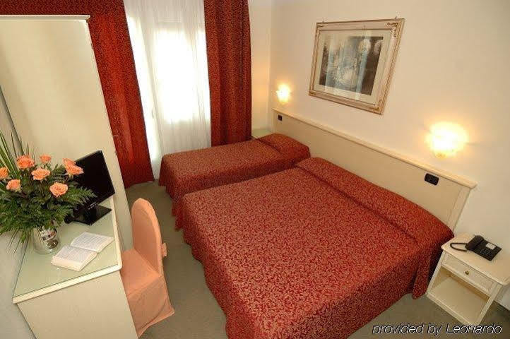 Hotel Villa Adele Marghera Esterno foto
