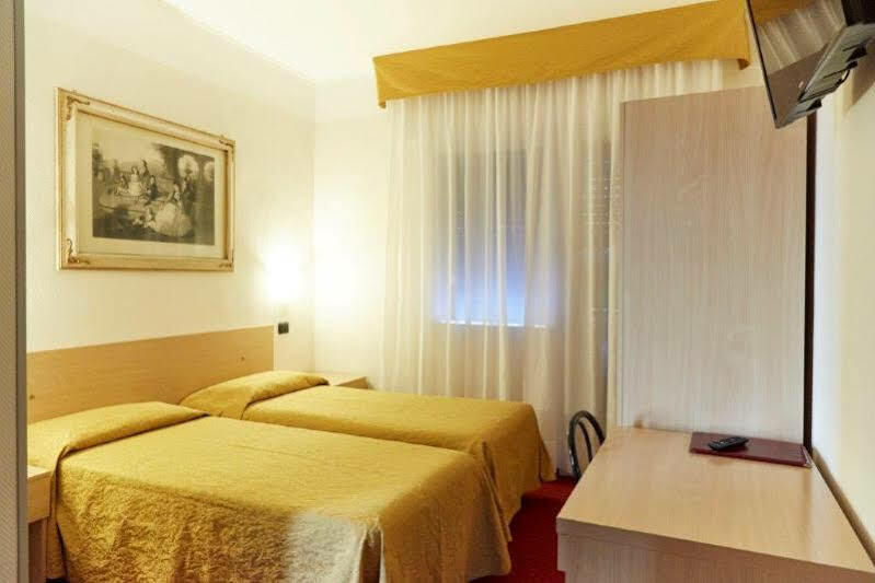 Hotel Villa Adele Marghera Esterno foto